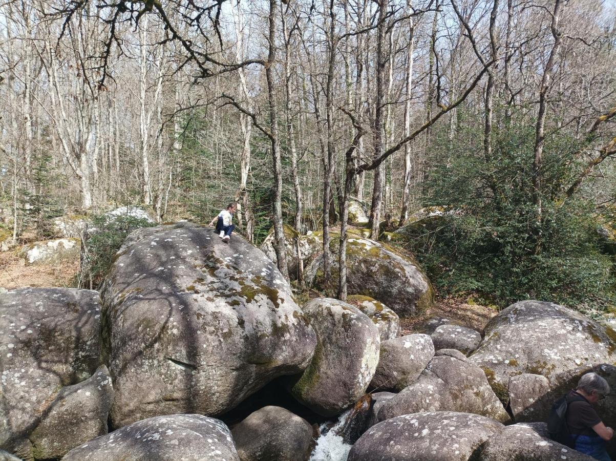 Gite Le Coumis 1370 Saint-Salvy-de-la-Balme Eksteriør bilde